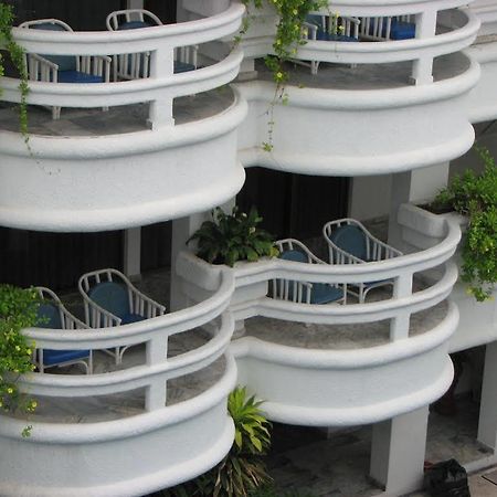 Hotel Y Suites Plaza Manzanillo Ngoại thất bức ảnh