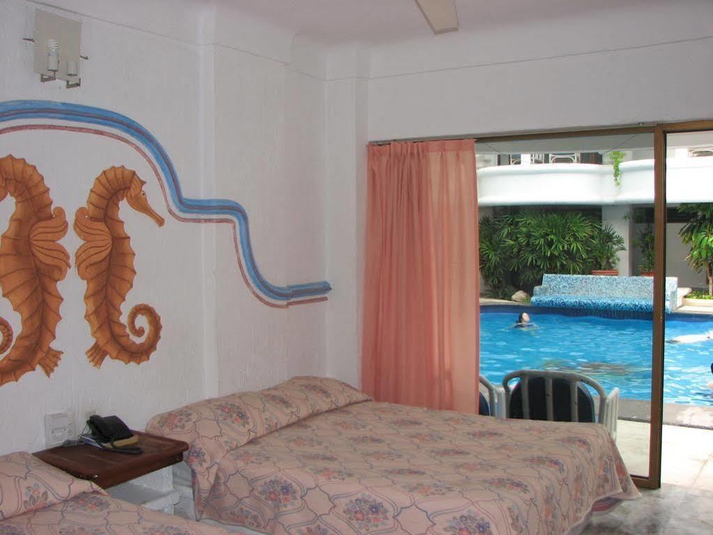 Hotel Y Suites Plaza Manzanillo Ngoại thất bức ảnh