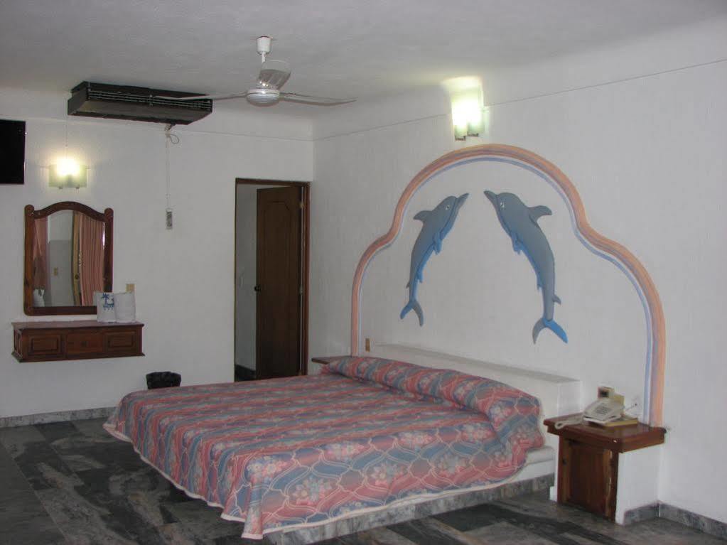 Hotel Y Suites Plaza Manzanillo Ngoại thất bức ảnh