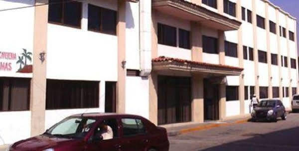 Hotel Y Suites Plaza Manzanillo Ngoại thất bức ảnh